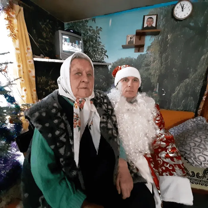 Вёскинский СДК провёл акцию "Дед Мороз - социальный работник"