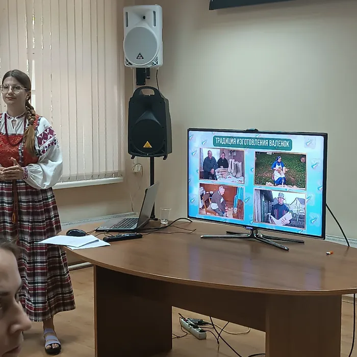 Наши специалисты на конференции во Пскове с коллегами из Витебской области, посвящённой нематериальному культурному наследию.