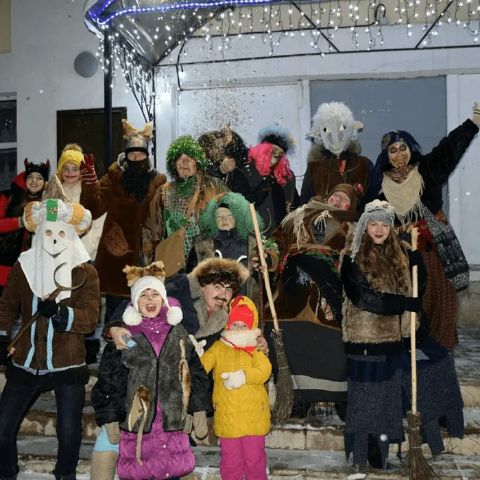 Участие Новоржевского народного театра в интернет-акции ПОЦНТ "Святочные гуляния"