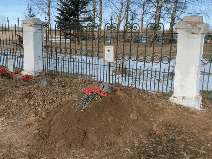 Могила солдатам, погибшим в годы Великой Отечественной войны